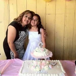 Meet your Posher, Larissa